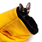 87. YB. SNUG S. Cozy kitten bedroll